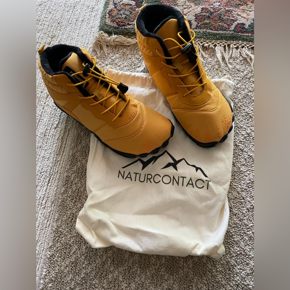 Nature Contact hiking boots. Size 41 (10US). Vegan. NWT Lightweight/lug soles.